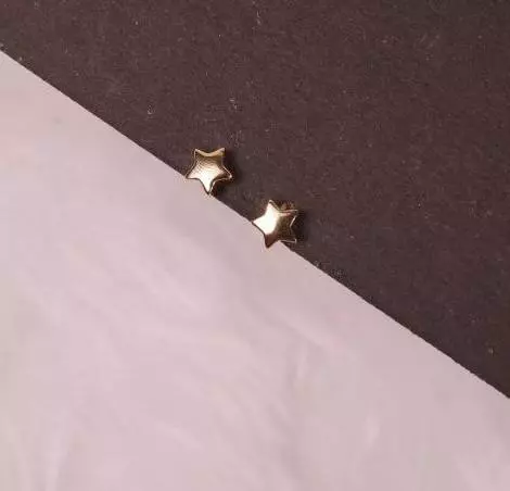 Silver stary second stud with gold  finish