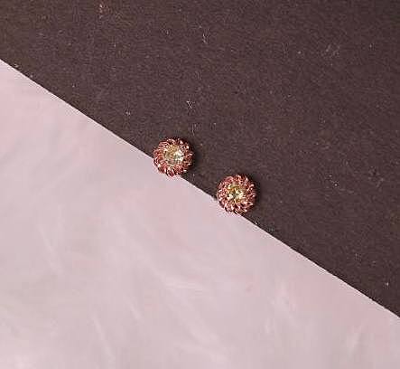 Silver harini second stud with rosegold finish