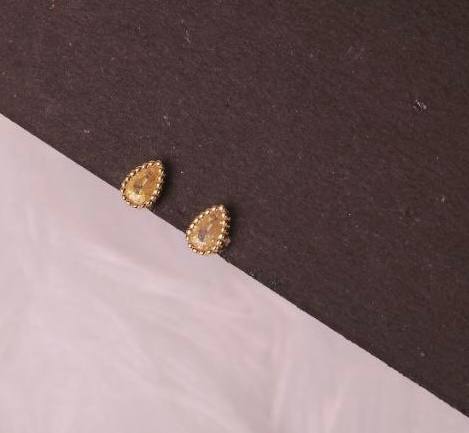 Silver droplet second stud with rosegold finish