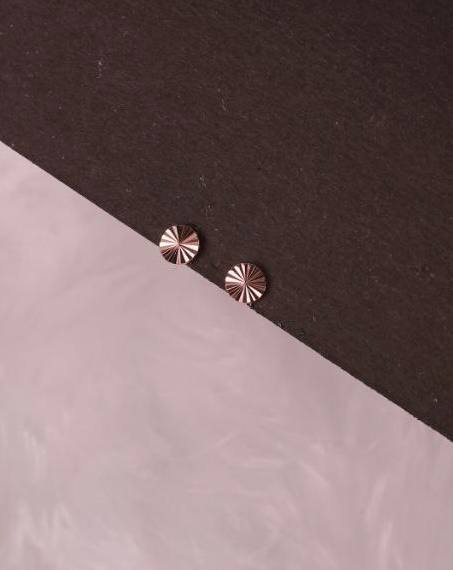 Silver chakra second stud with rosegold finish
