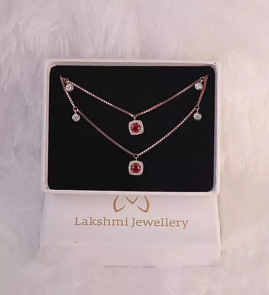 Silverred square anklet with rosegold finish