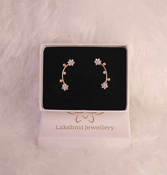 Silver double flower ear cuff with gold finish