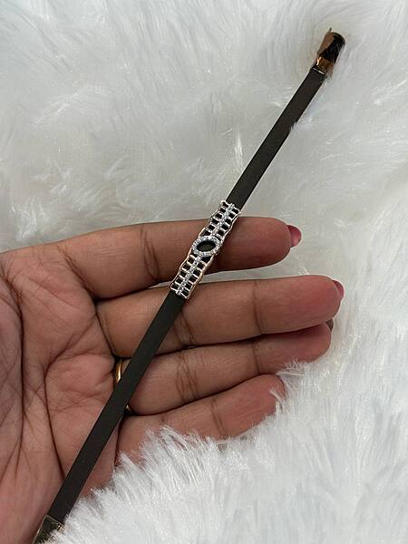 Silver unisex oval band with rosegold finish