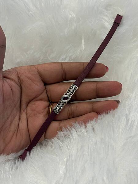 Silver oval marroon band with rosegold finish