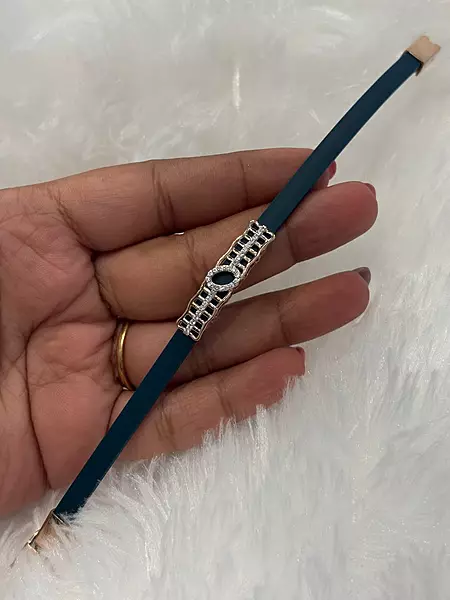 Silver green oval unisex band with rosegold finish