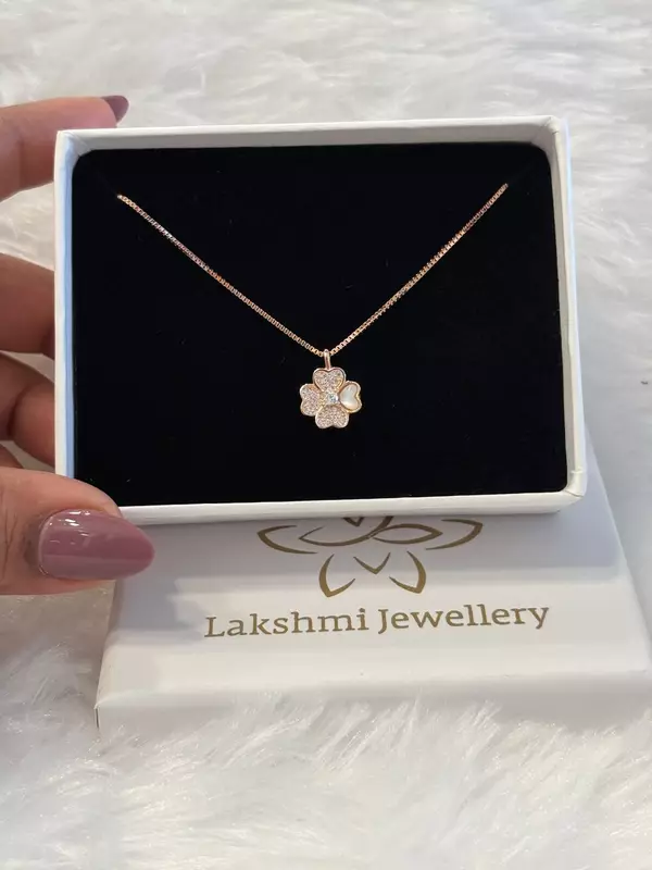 Silve malar pendant chain with rosegold finish