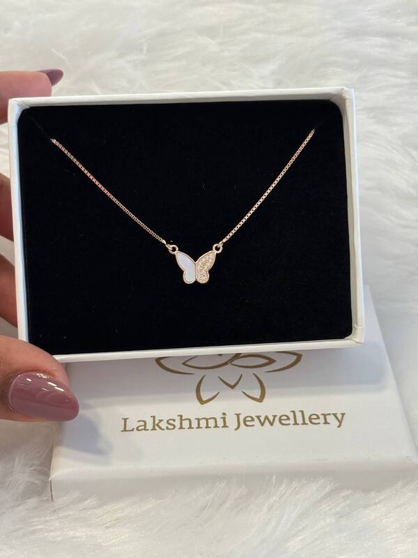 Silver pranika pedant chain with rosegold finish