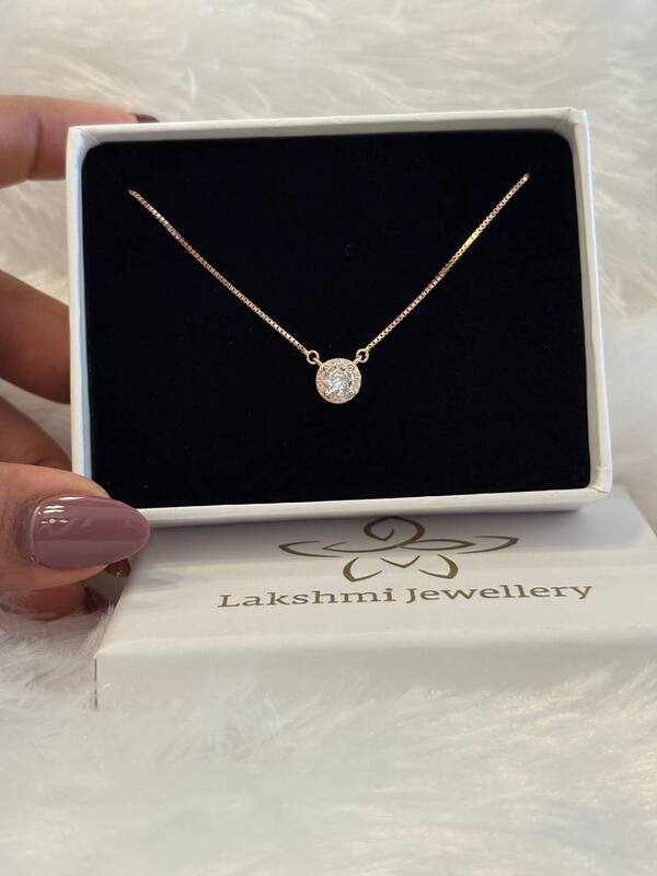 Silver varuna pendant chain with rosegold finish