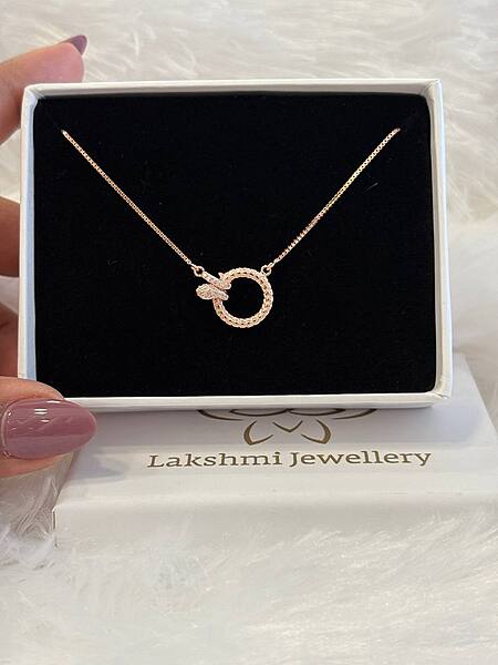 Silver dharshika pendant chain with rosegold finish