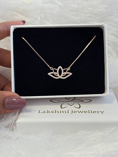 Silver thamarai pendant chain with rosegold finish