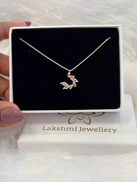Silver harini pendant chain with rosegold finish