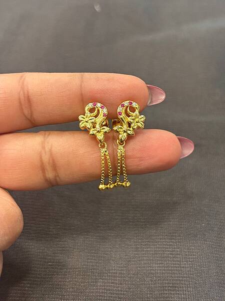 Silver bharani stud with gold finish