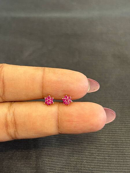 Silver vayoli 9 carat stud