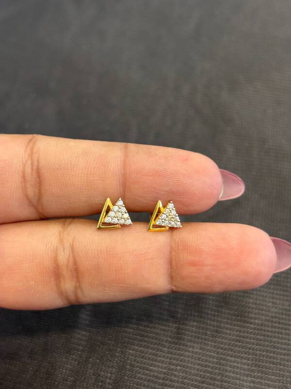 Double triangle 9 carat stud