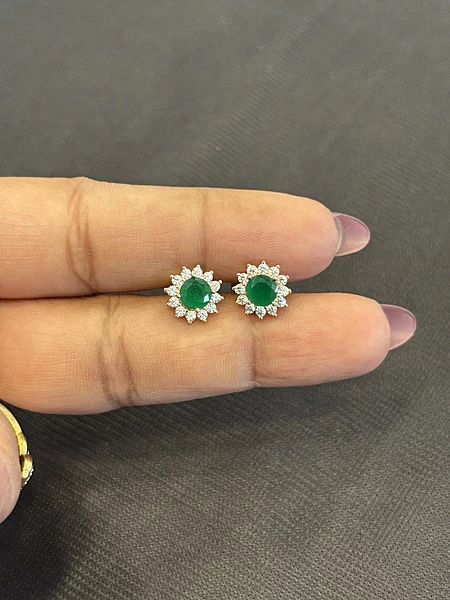 Silver pachaikili stud with rosegold finish