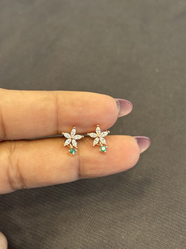 Silver white nakshtra G thongal stud with rosegold finish