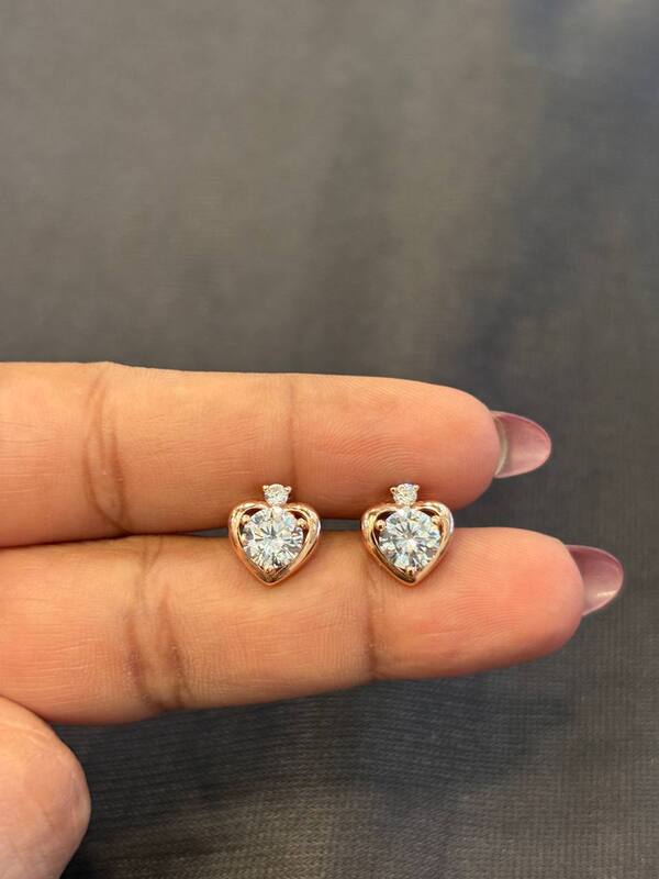 Silver heart white stone stud with rosegold finish