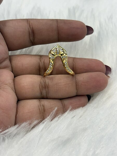 Silver margazhi vangi ring with gold finish