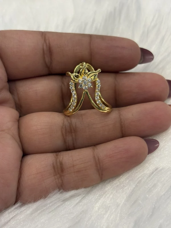 Silver gothai vangi ring with gold finish