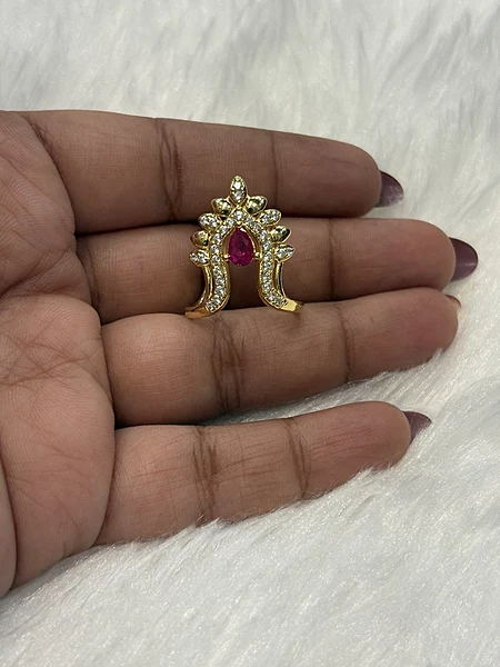 Silver tamizh vangi ring with gold finish