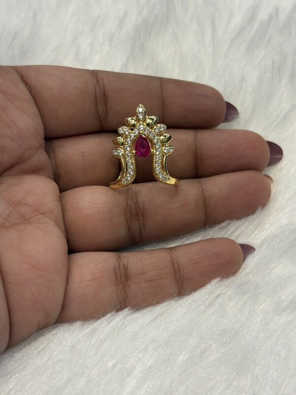 Silver tamizh vangi ring with gold finish
