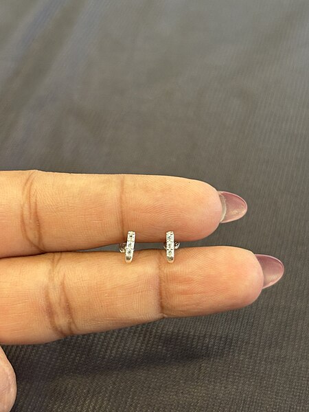 Silver stone valayam