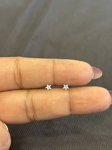 Silver star second stud