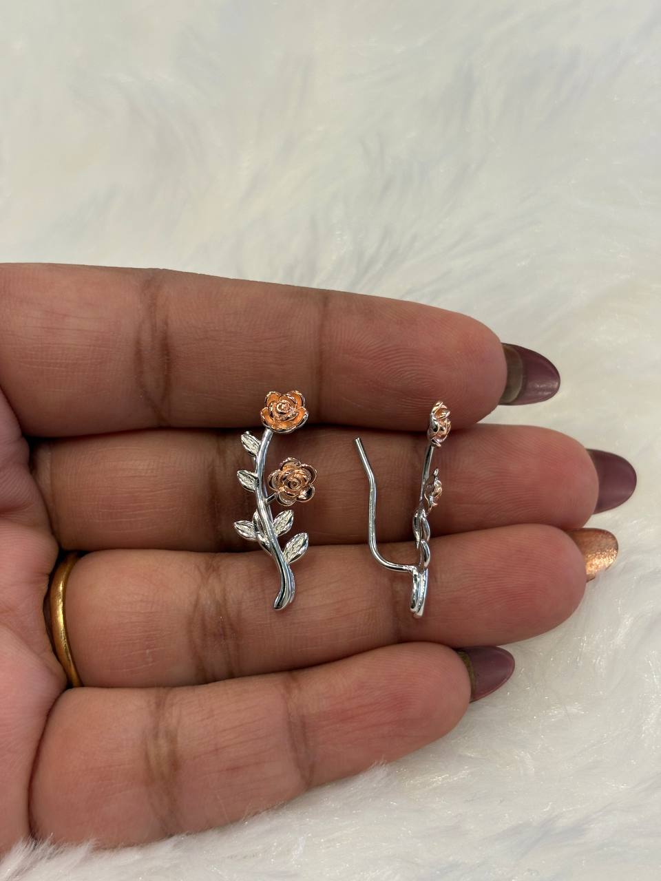 Silver roja ear cuff with dualtone finish