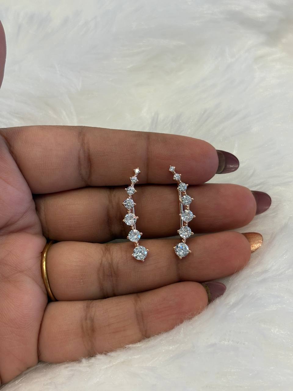 Silver iniya ear cuff with rosegold finish