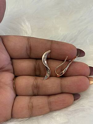 Silver mahi ear cuff with rosegold finish