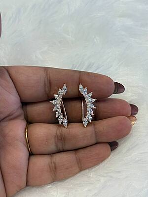 Silver anika ear cuff with rosegold finish