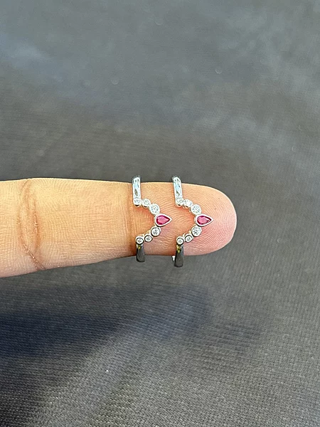 Silver crown pink toe ring