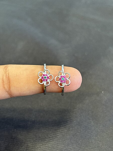 Silver flower big toe ring