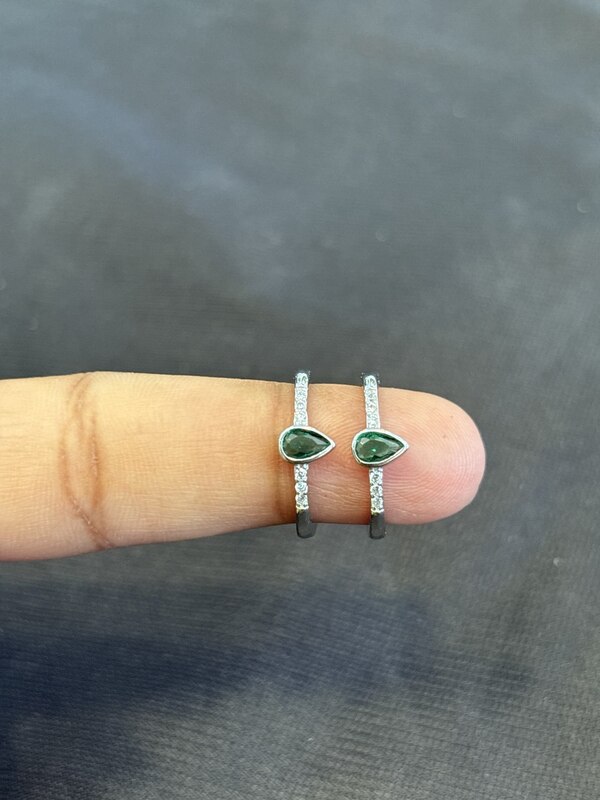 Silver thigam green toe ring