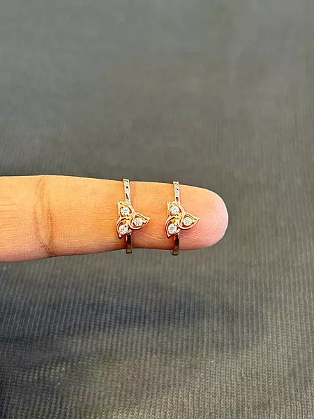 Silver malar stone toe ring with rosegold finish