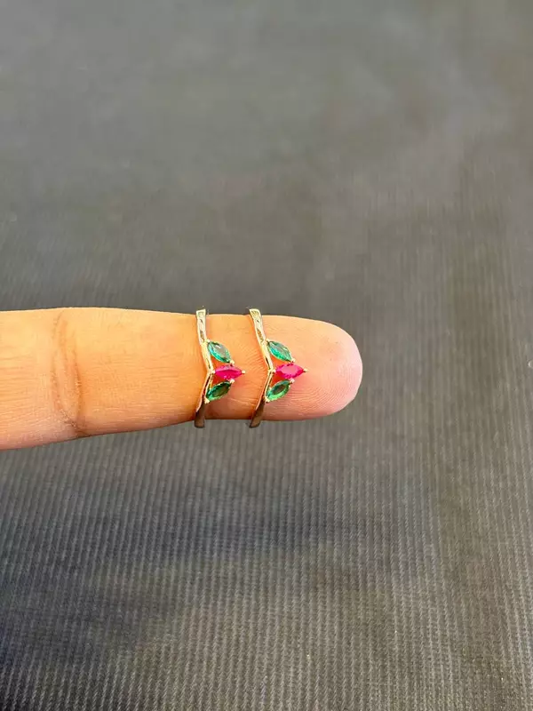 Silver tri stone toe ring with rosegold finish