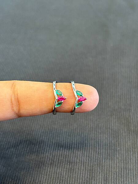 Silver tri colour toe ring