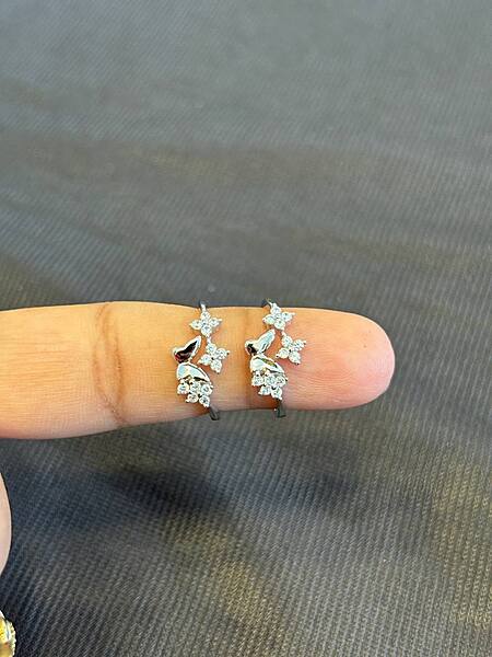 Silver butterfly stone toe ring