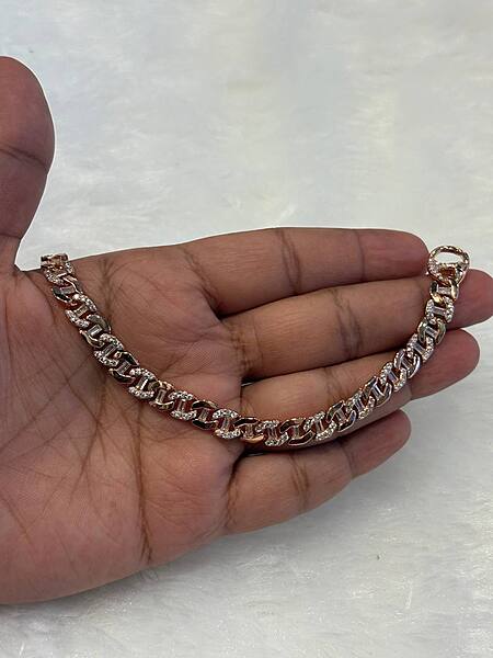 Silver white karap stone bracelet with rosegold finish
