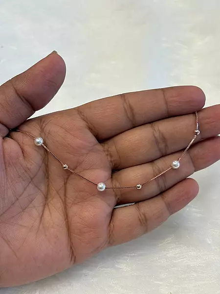 Silver pearl bracelet with rosegold finish