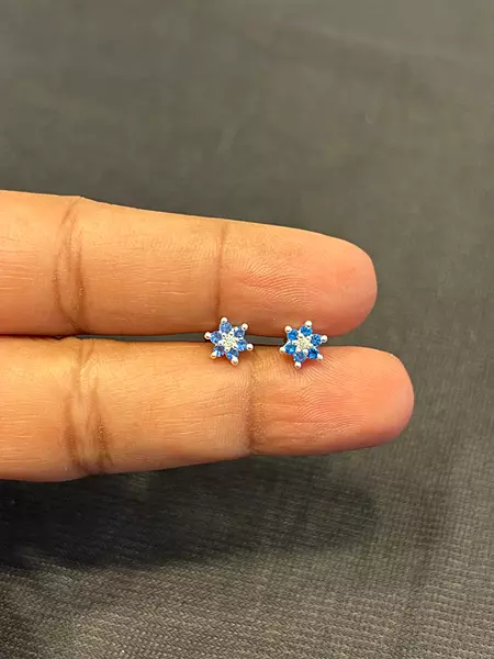 Silver blue second stud