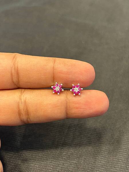 Silover pink seven stone second stud