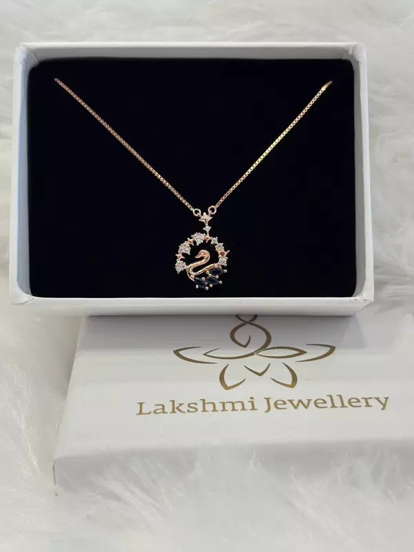 Silver swan1 chain with rosegold finish