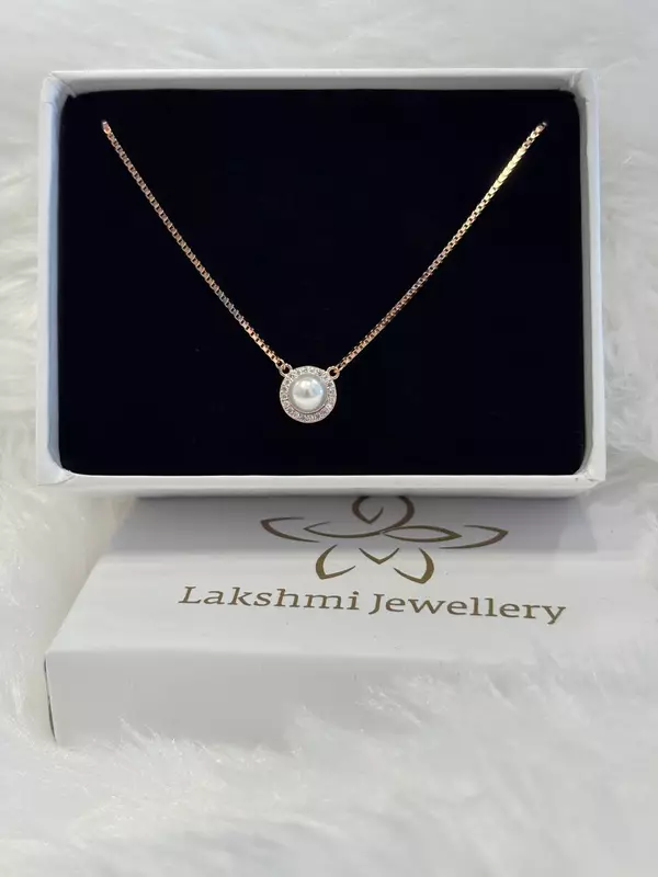 Silver pearl chain with rosegold finish