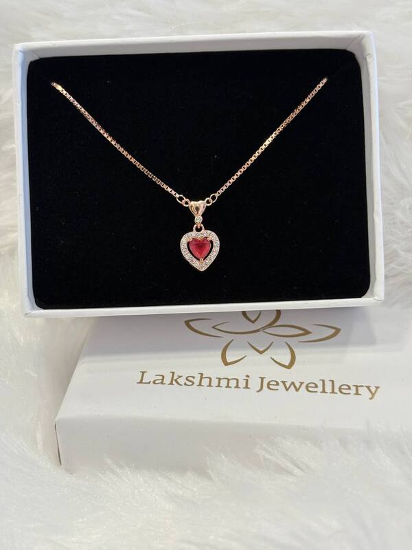 Silver red heart chain with rosegold finish