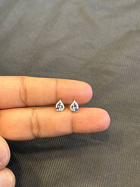 Silver blue karthigai stud