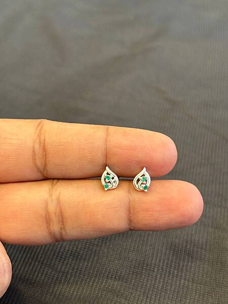 Silver green karthigai stud