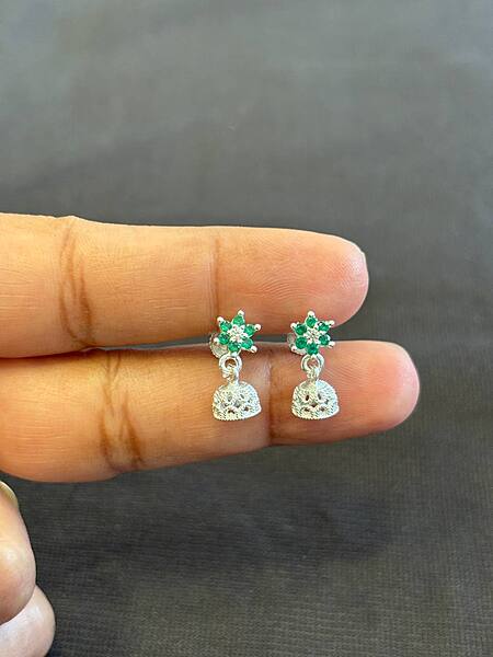 Silver green stone jimiki