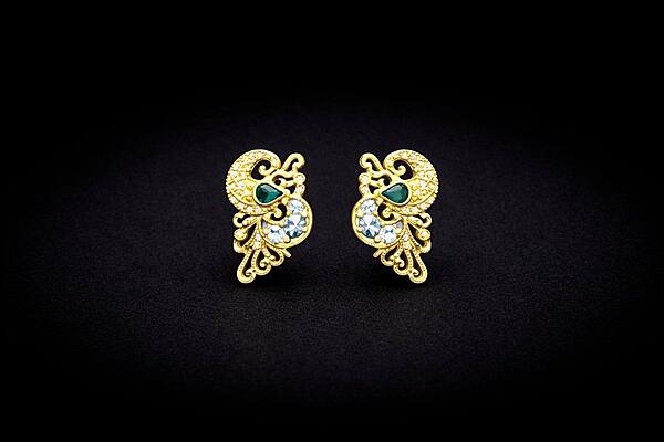 Silver margazhi green stud with rosegold finish