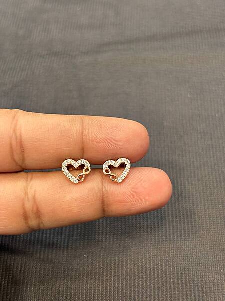 Silver heart infinity stud with rosegold finish